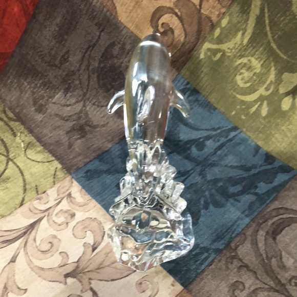 🐬EUC Genuine Crystal Dolphin 🐬 Paperweight - Picture 3 of 5
